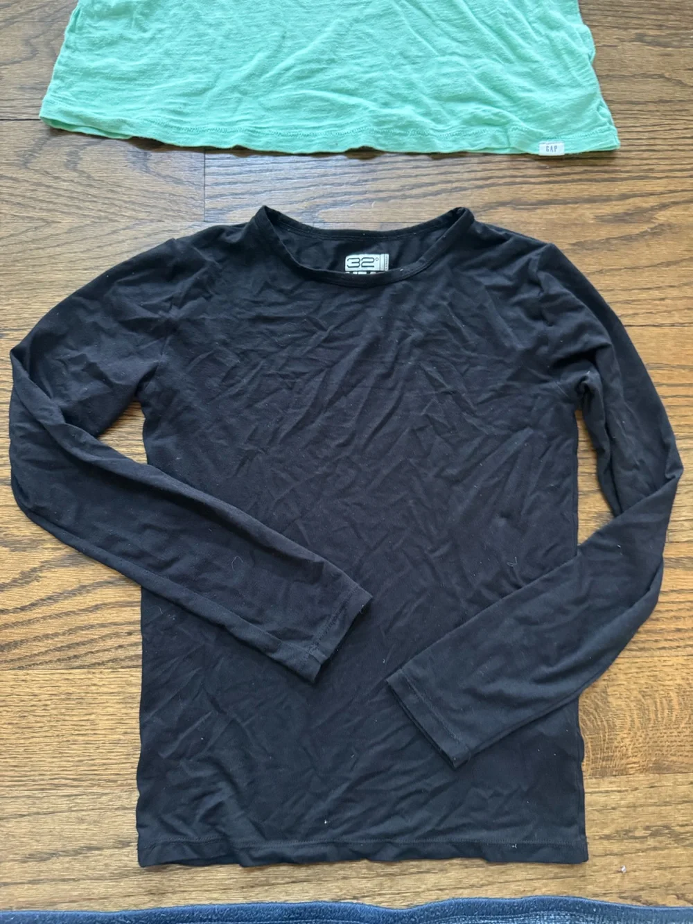 Boys Size 8 Mixed Shirt Bundle Gap Kids, All in Motion & 32 Degrees Heat 4 Piece